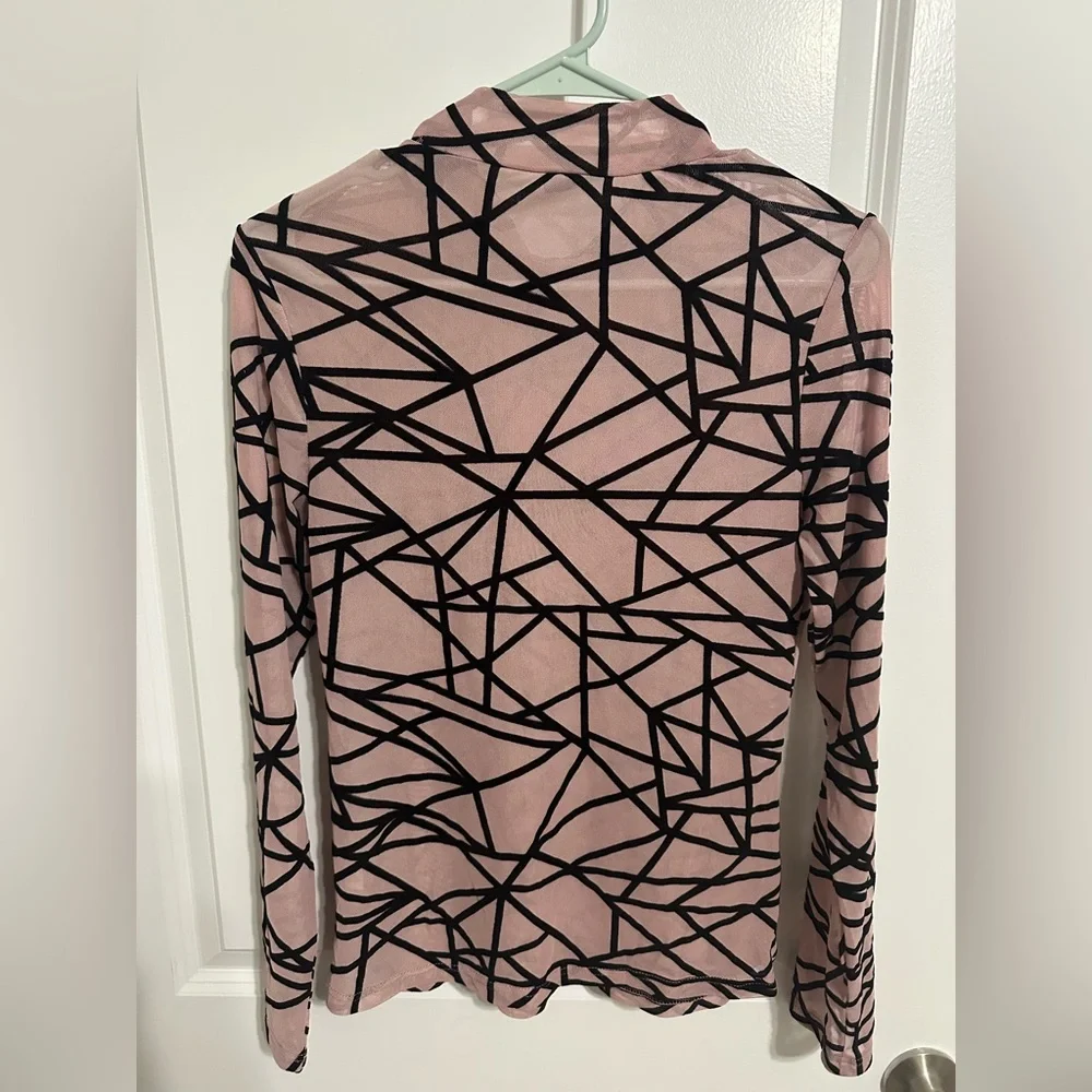SHEIN Black and Tan Abstract Long Sleeve Mesh Top - Picture 5 of 6